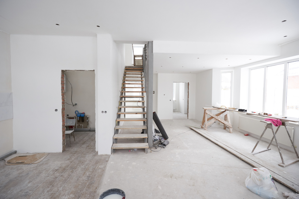 Nieuwbouw Amsterdam gekocht? Laat je muren professioneel behangen en sauzen.